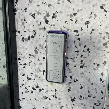 Above And Beyond - Luxe Met Sauna En Stoomdouche Lejlighedshotel